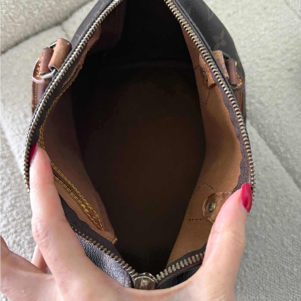 Louis Vuitton Speedy 25 - Picture 10 of 11